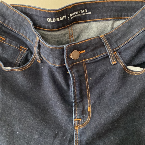 Blue Jeans - Picture 2 of 4